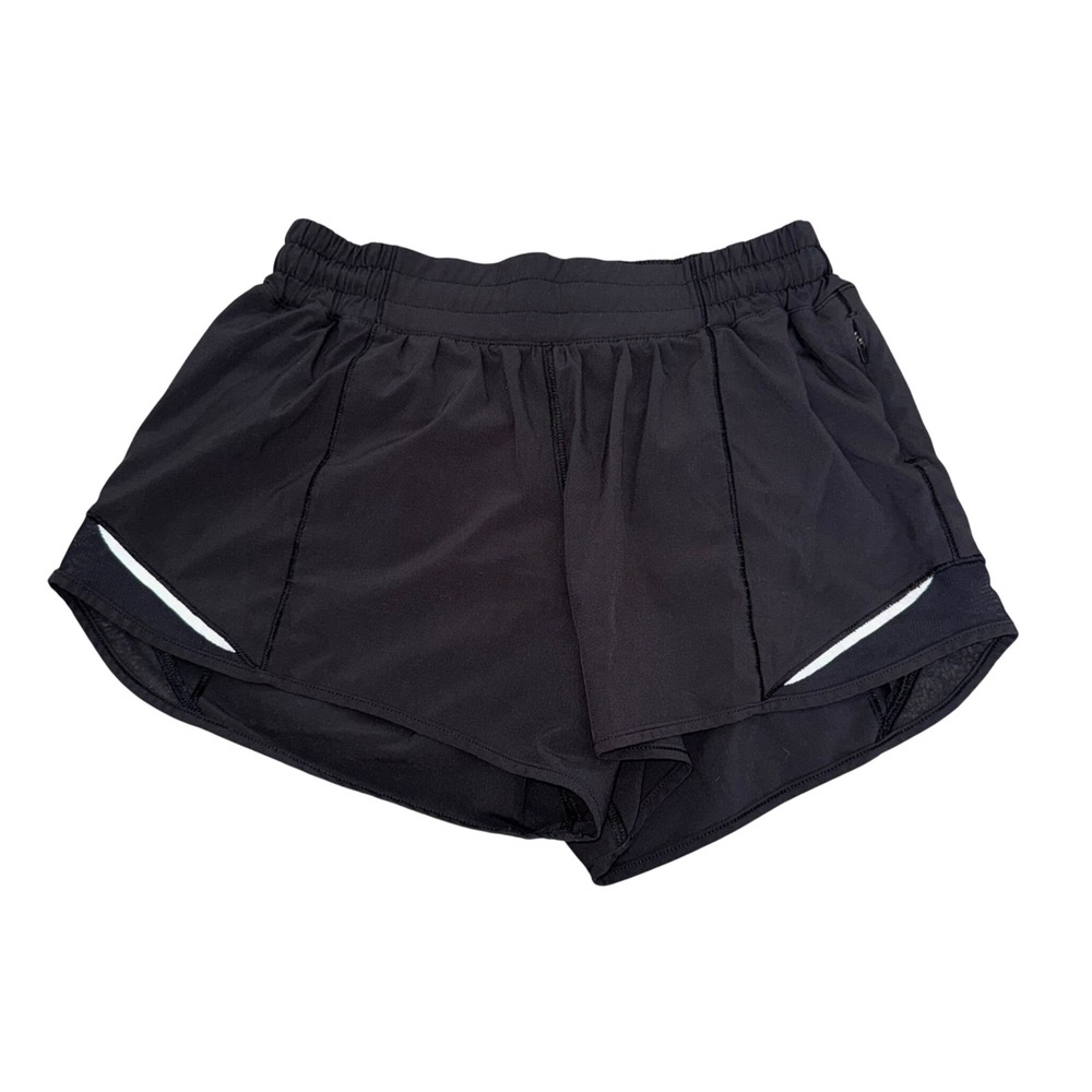 Lululemon Hotty Hot Short Women Size 6 Black Excellent Low Rise 2.5 Inseam